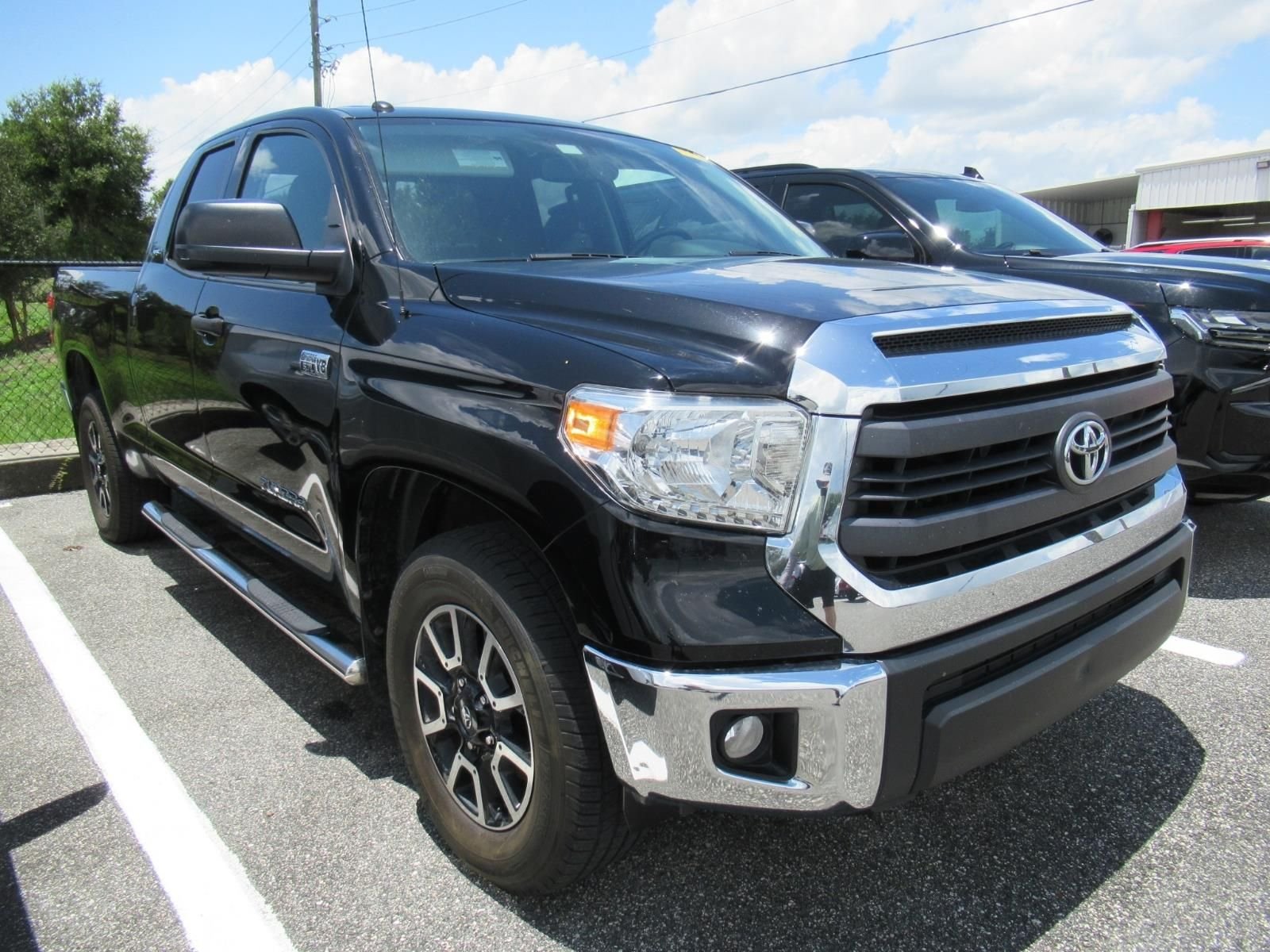 Used 2015 Black Toyota SR5 image 1