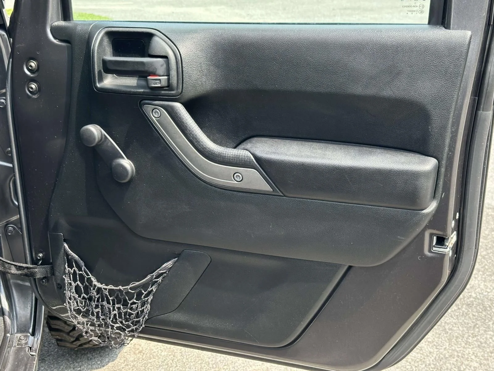 Used 2017 Gray Jeep Unlimited Sport image 18