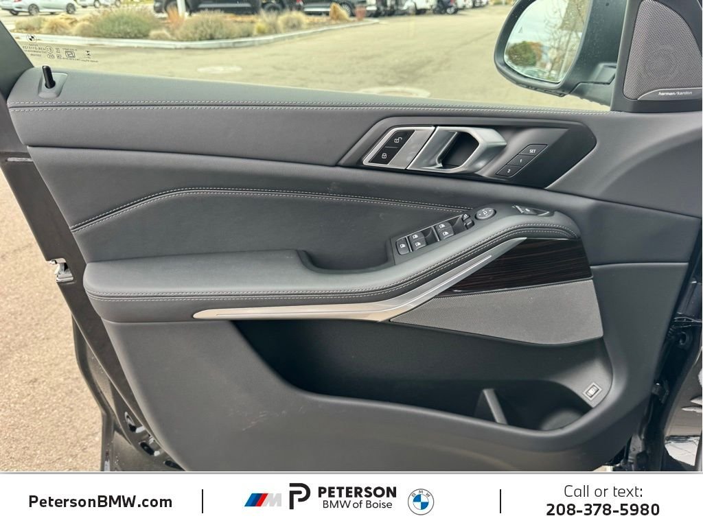 2026 BMW X5 50e - Photo 14