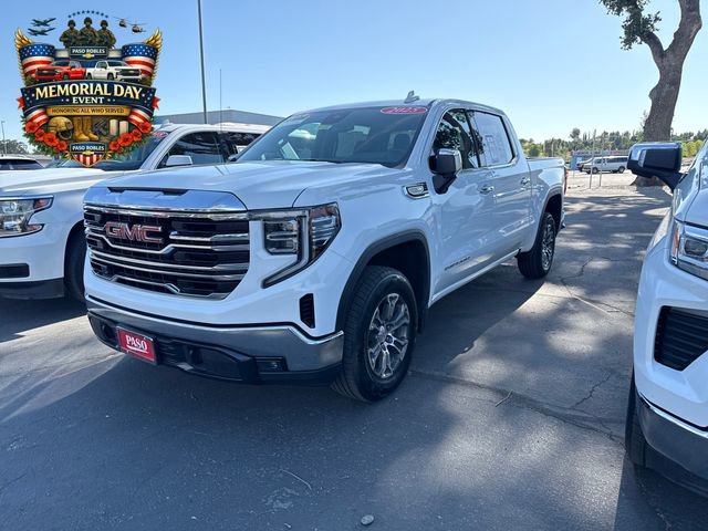 2025 GMC Sierra 4WD Crew Cab Short Box SLT's photo