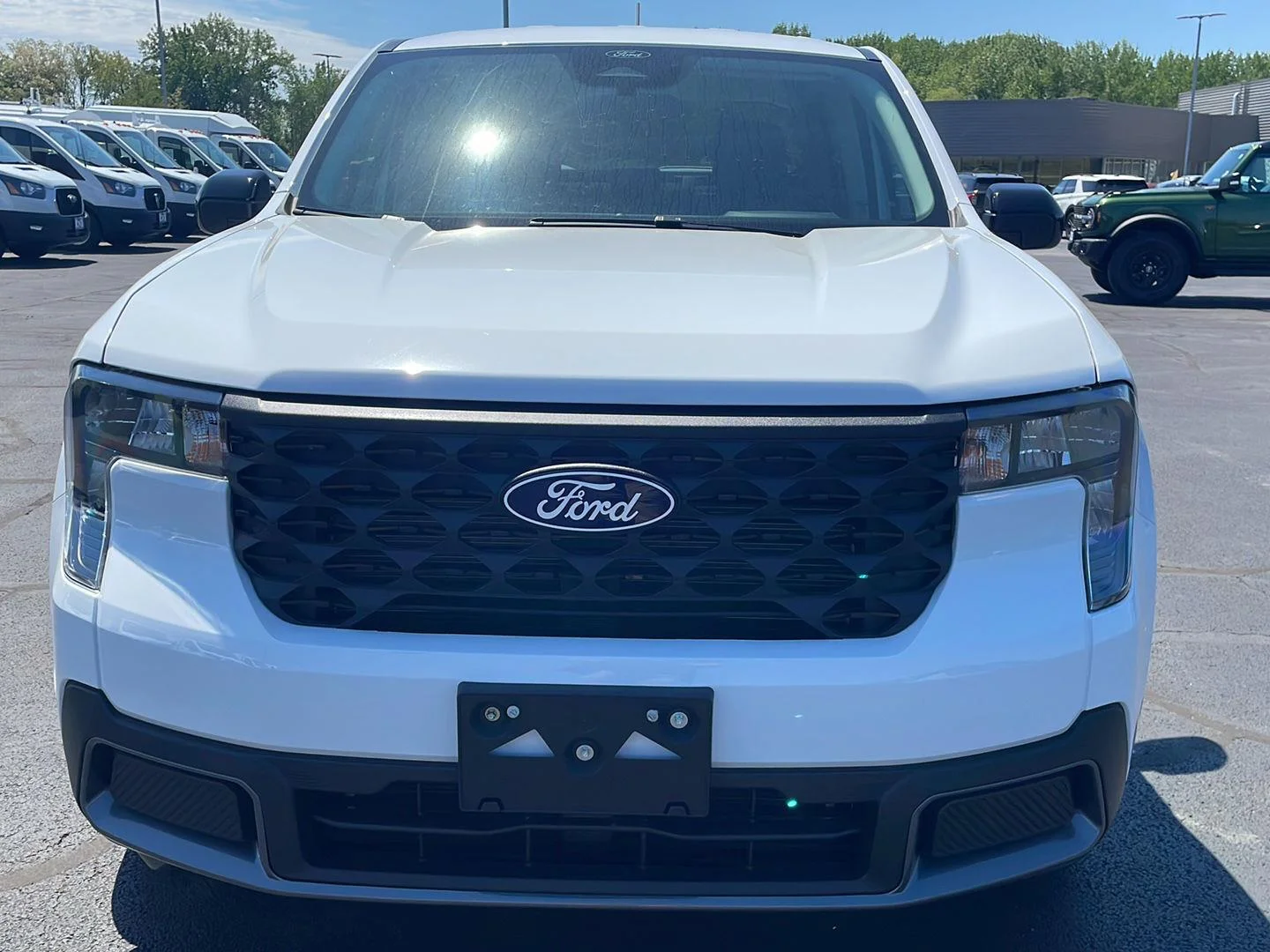 New 2026 Oxford White Ford XLT image 10