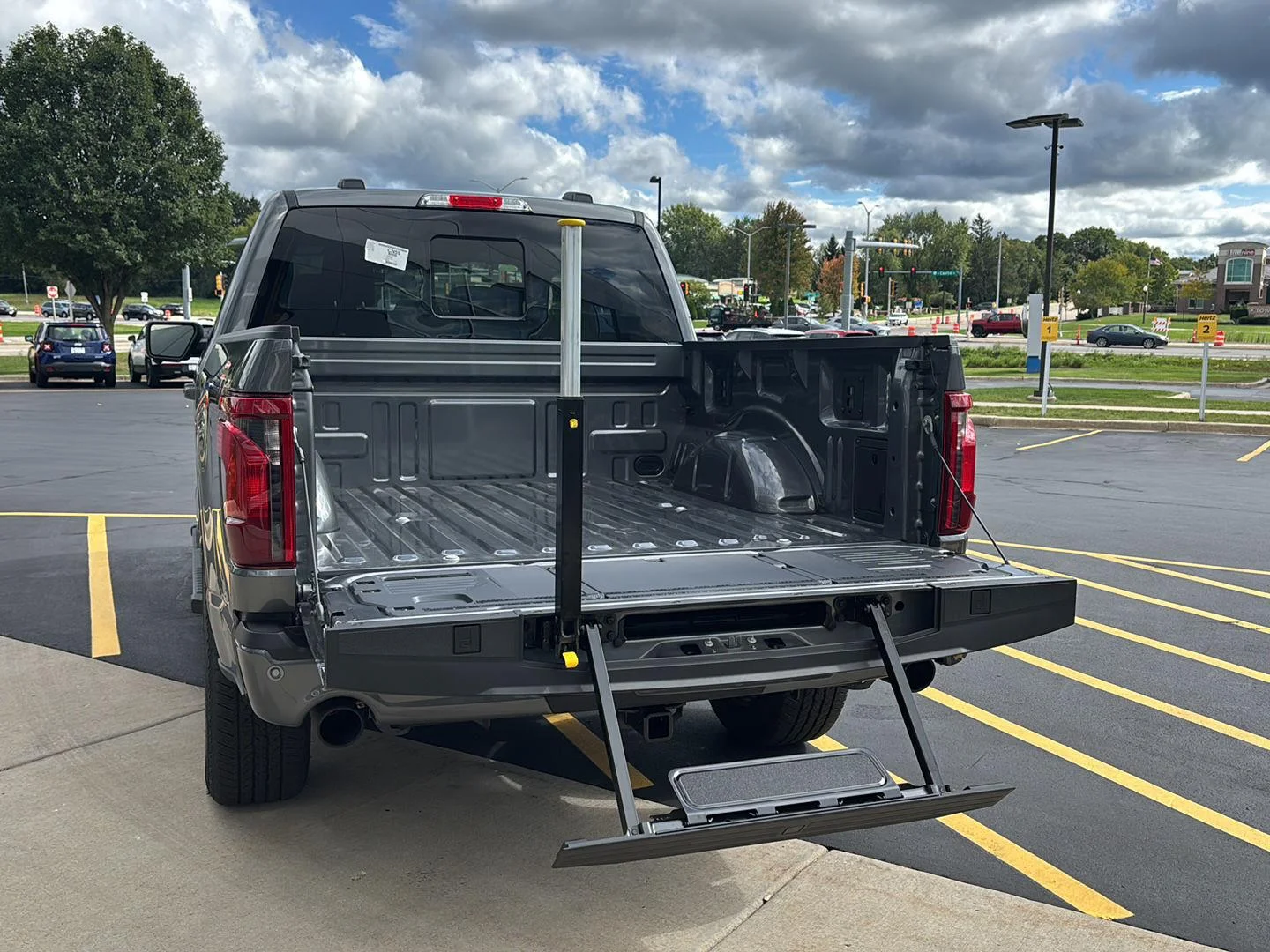 New 2026 Carbonized Gray Metallic Ford XLT image 26