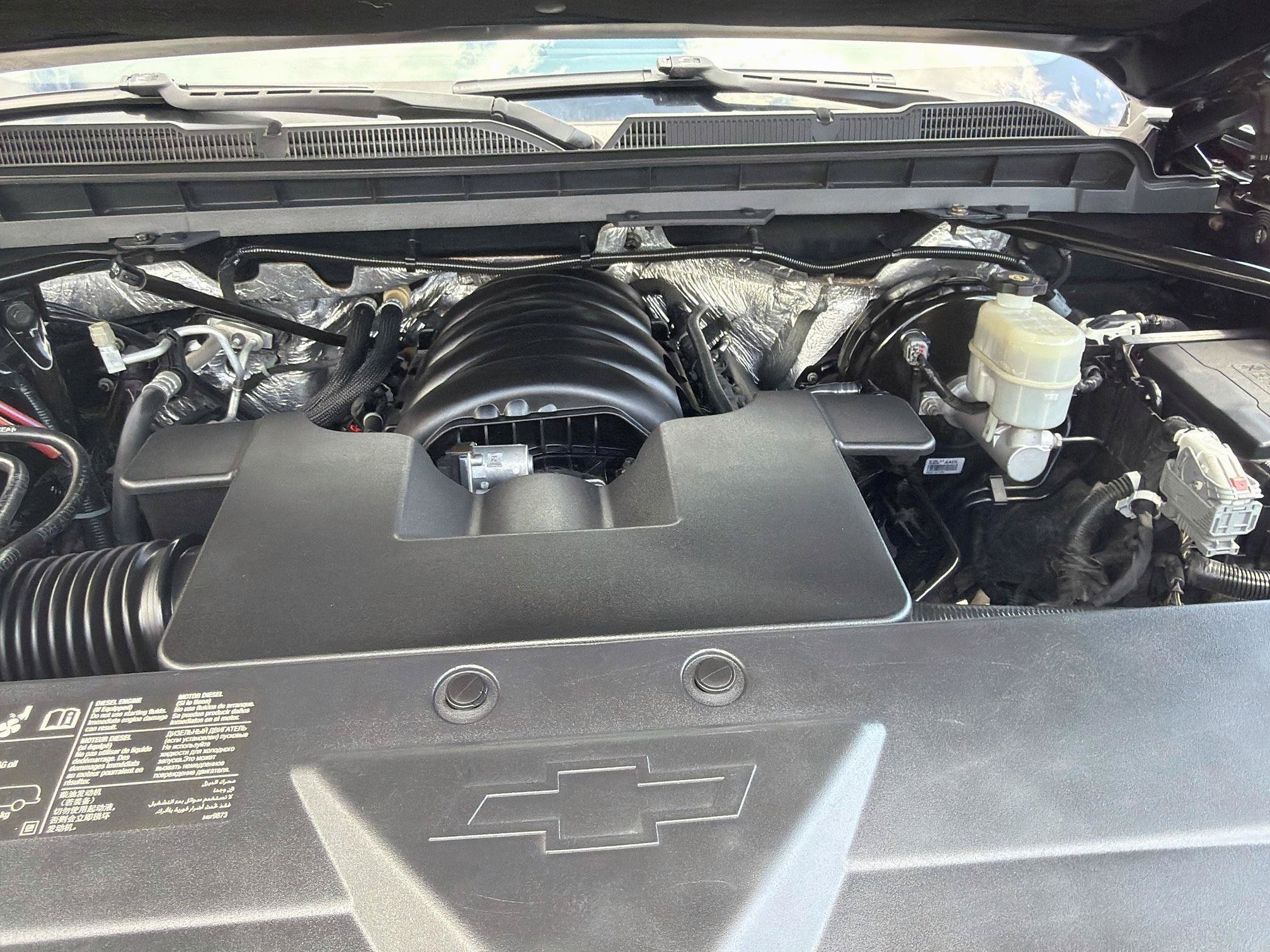 Used 2018 Graphite Metallic Chevrolet LT image 34