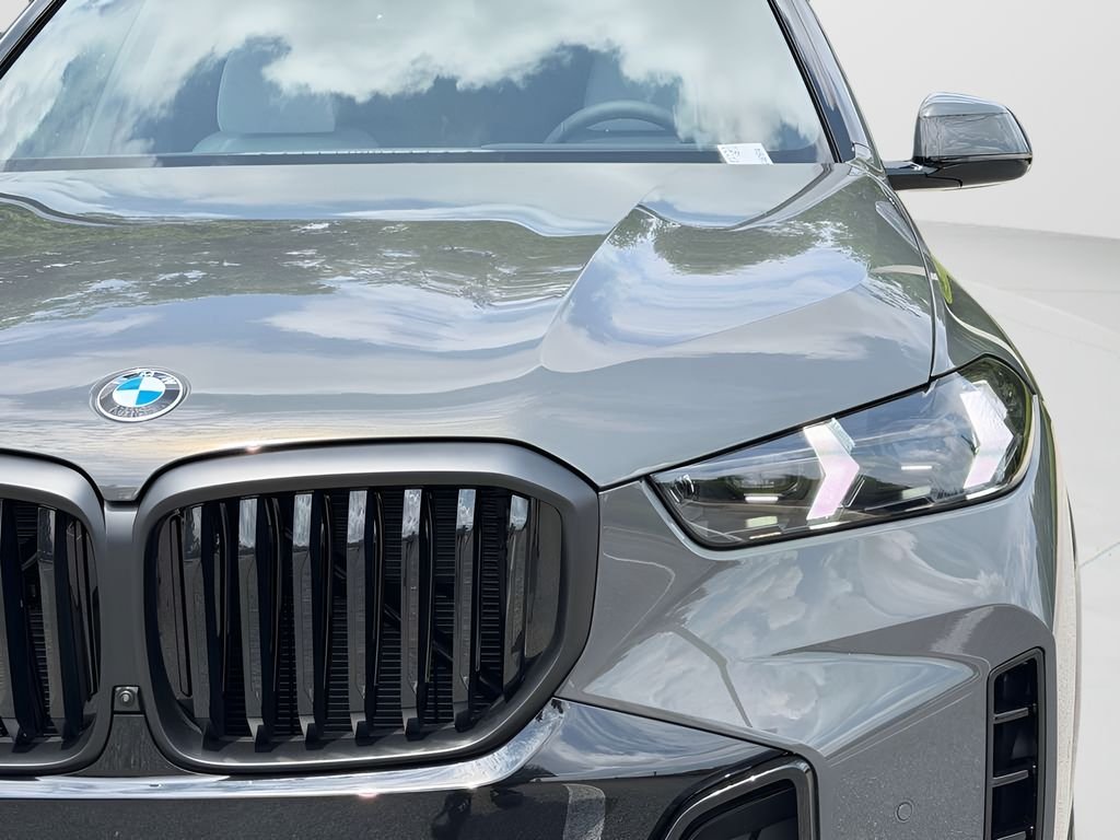 New 2026 Dravit Grey Metallic BMW xDrive40i image 22