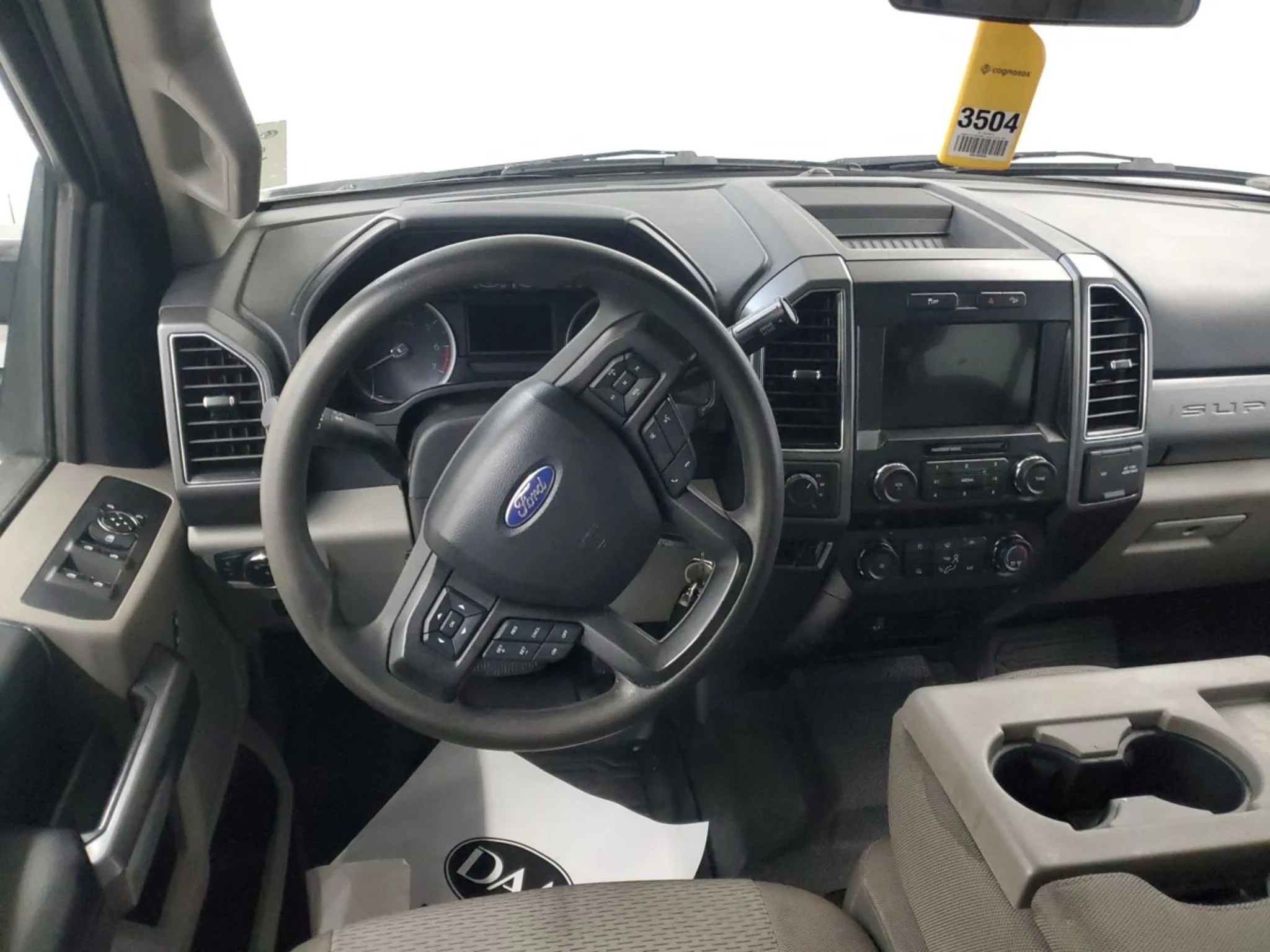 Used 2021 Oxford White Ford XLT image 10
