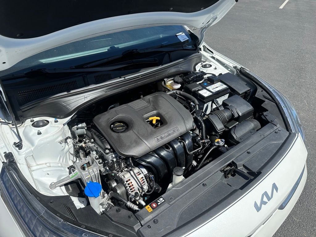 Used 2024 White Kia GT-Line image 26