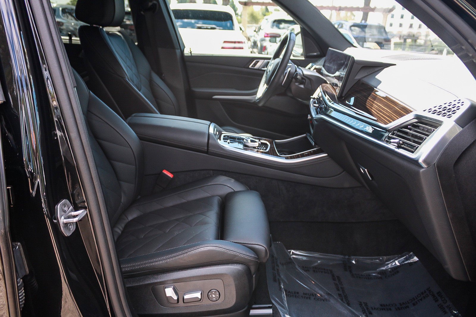 Used 2026 Black Sapphire Metallic BMW xDrive50e image 17