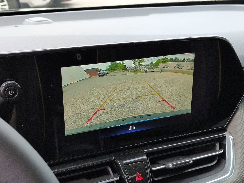 New 2026 Mosaic Black Metallic Chevrolet ACTIV image 22
