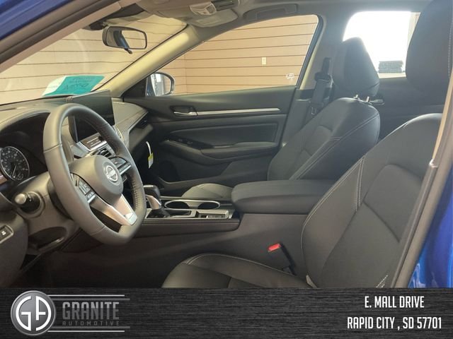 2025 Nissan Altima SL - Photo 8