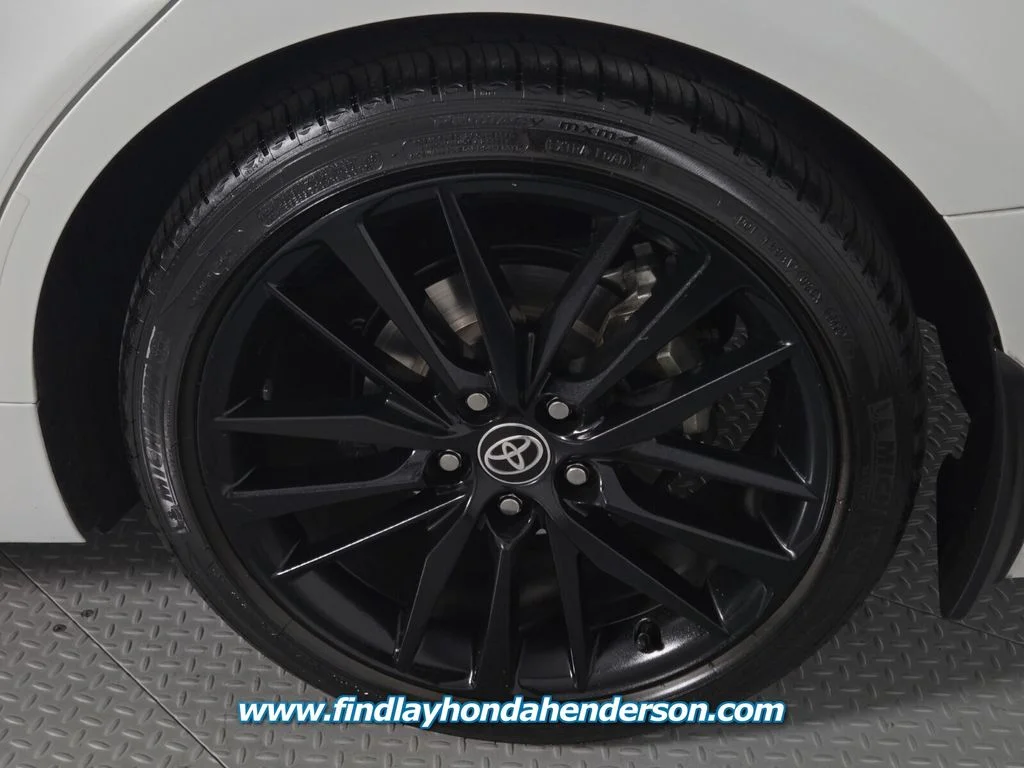 Used 2022 Pearl Toyota XSE image 10
