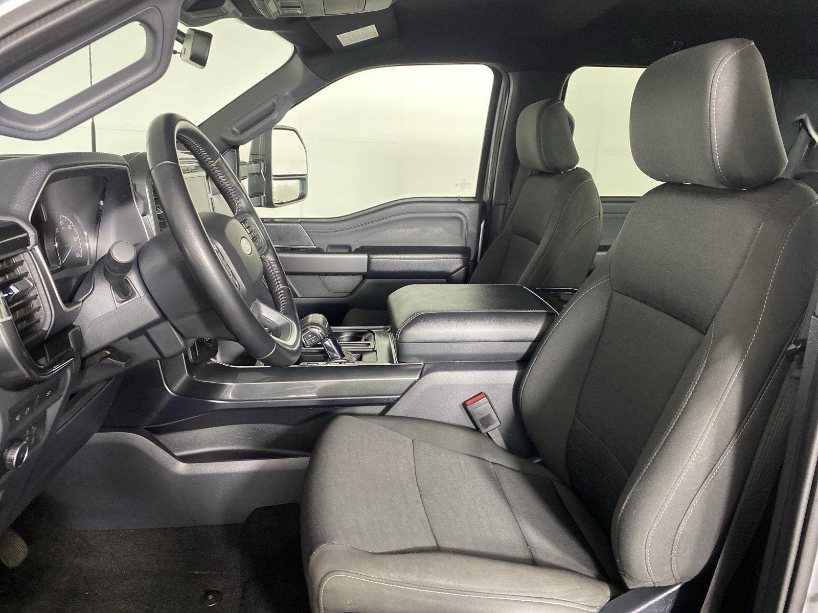 Used 2022 Iconic Silver Ford XLT image 11