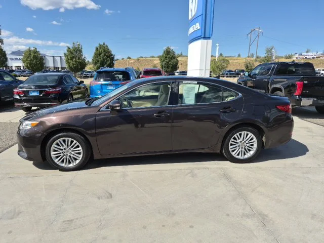 Used 2013 Red Lexus 350 image 2
