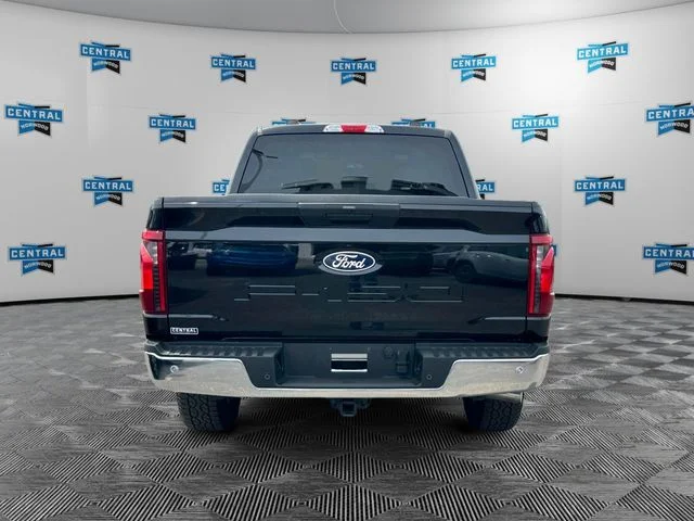 Used 2025 Black Ford XLT image 4