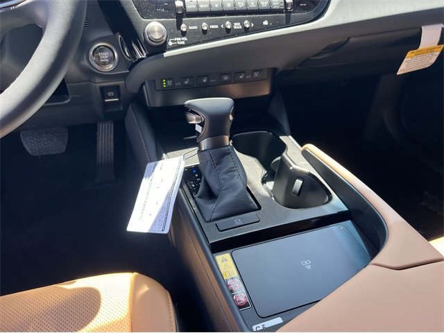 New 2024 Eminent White Pearl Lexus 350 image 21