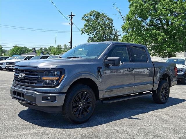 New 2026 Carbonized Gray Metallic Ford XLT image 22