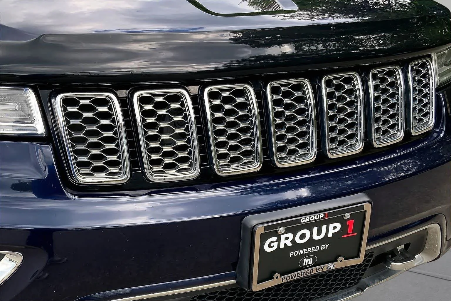 Used 2017 True Blue Pearlcoat Jeep Overland image 32