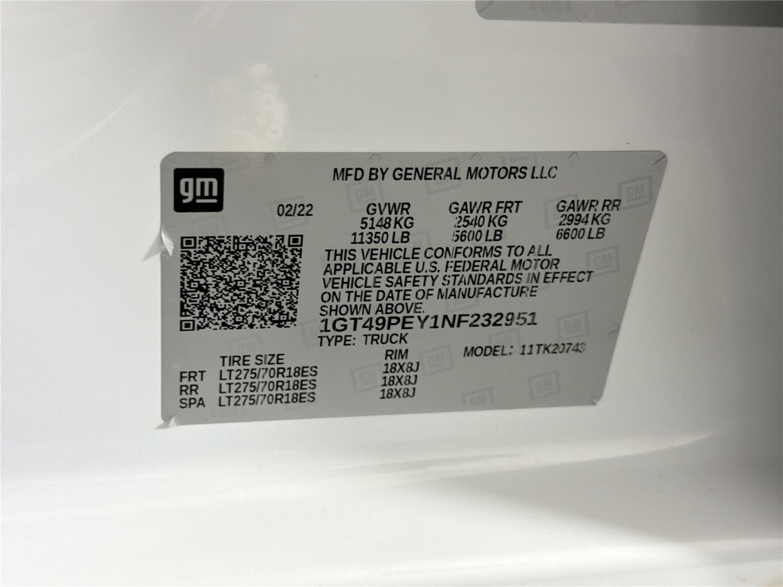 Used 2022 Summit White GMC AT4 image 36