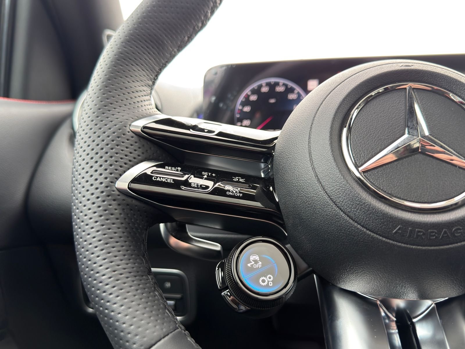 New 2026 Cosmos Black Metallic Mercedes-Benz GLB 35 AMG® image 25