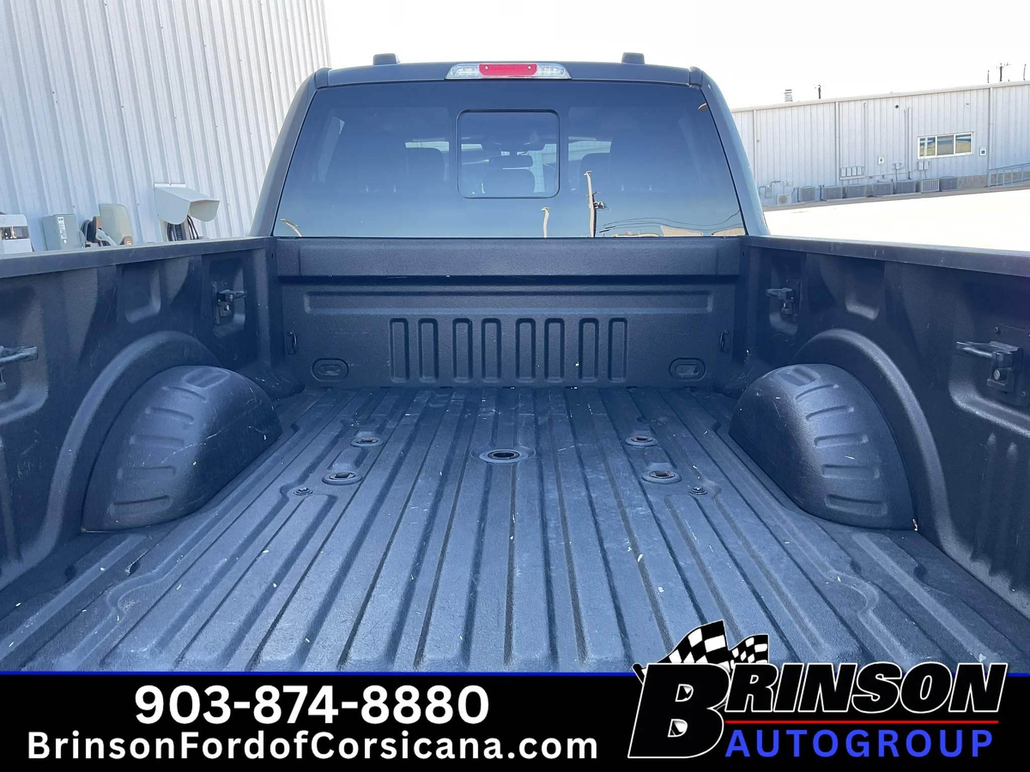 Used 2021 Lithium Gray Metallic Ford LARIAT image 9