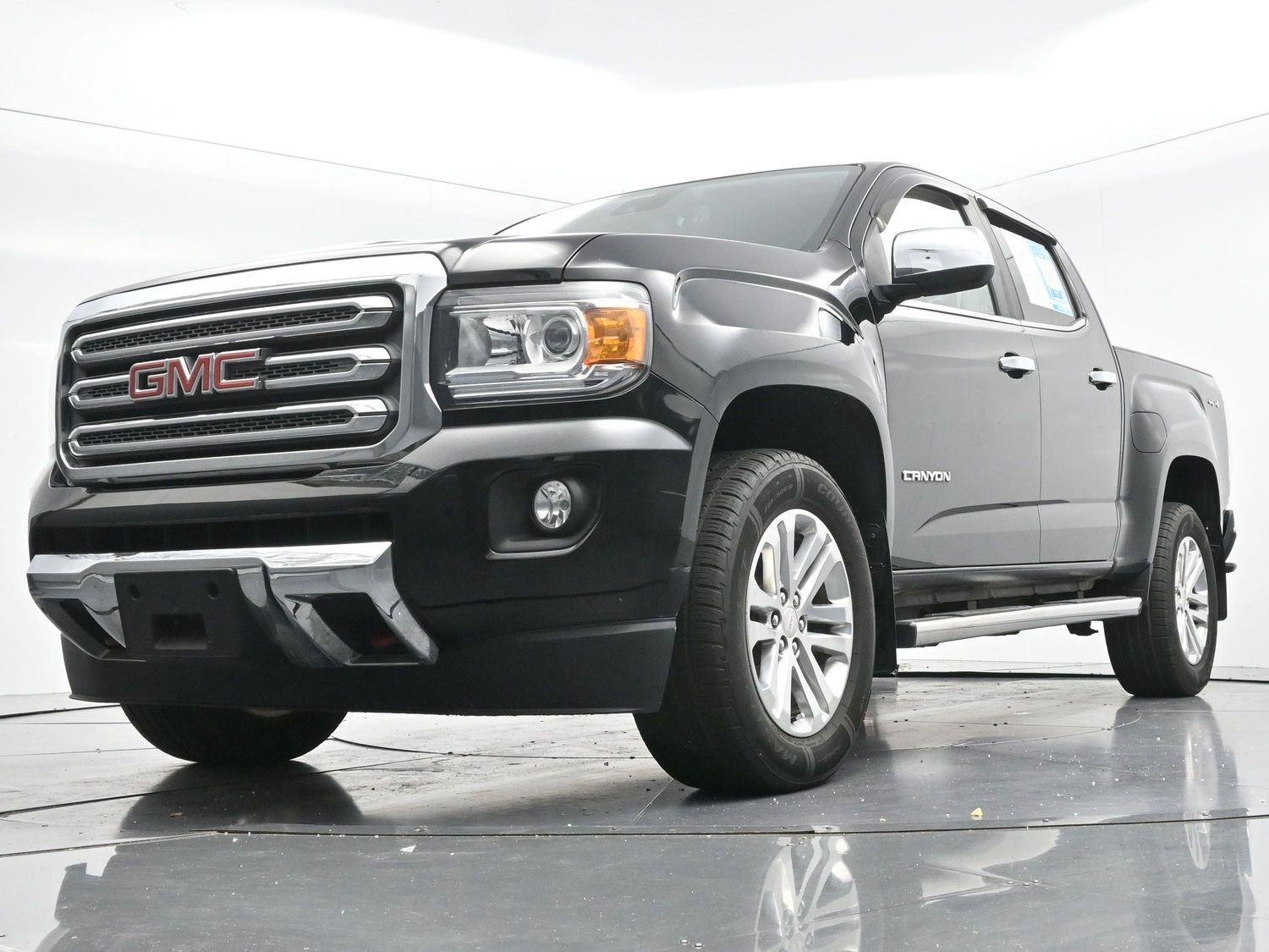 Used 2019 Onyx Black GMC 4WD SLT image 50