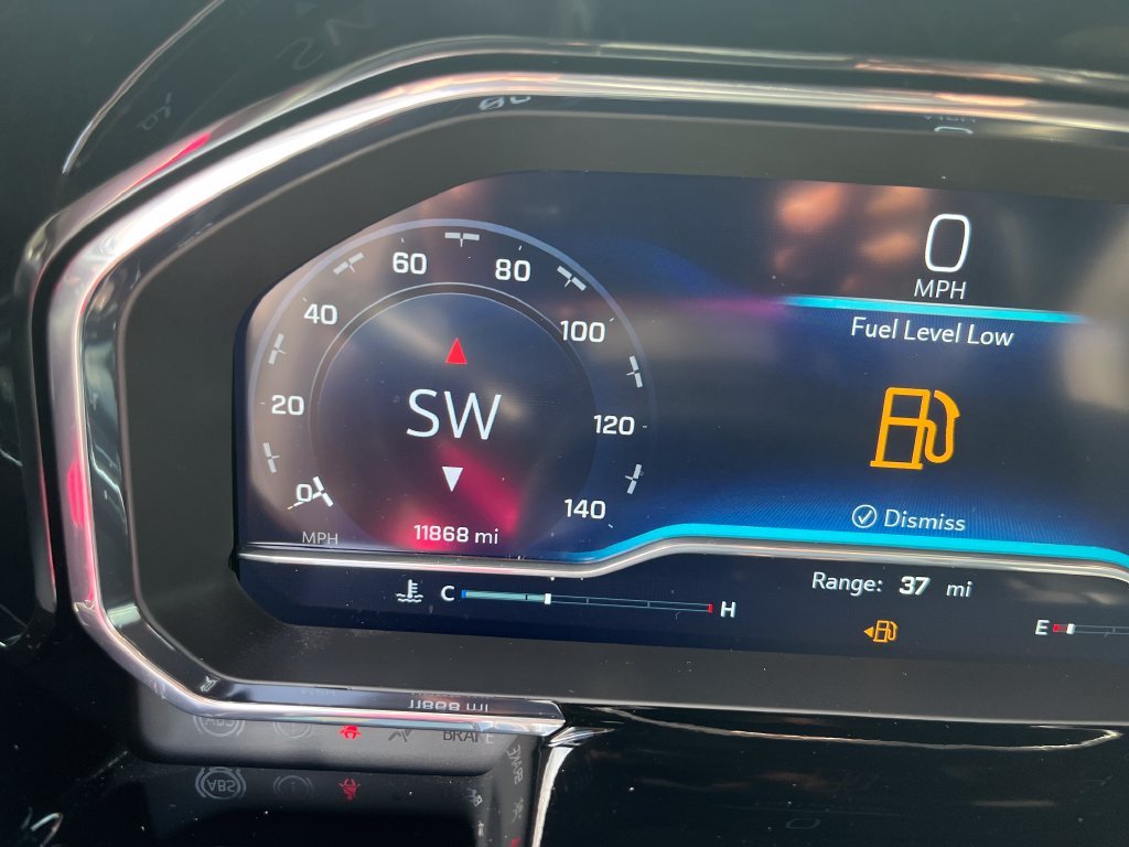 Used 2023 Gray Chevrolet LT image 17