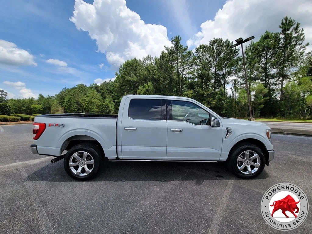 Used 2023 White Ford Lariat image 7