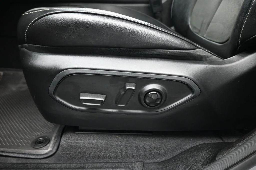 Certified Used 2021 Silver Jeep Altitude image 11