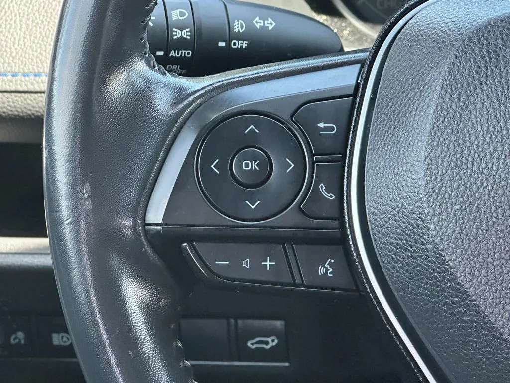 Used 2019 Silver Toyota XSE image 20