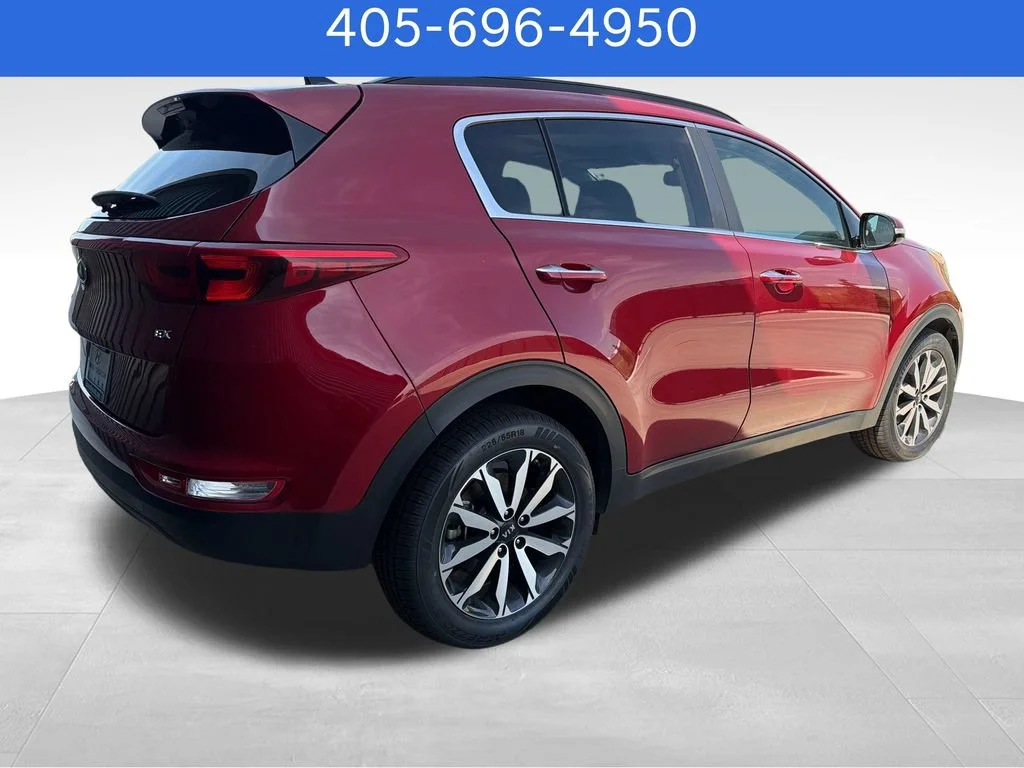 Pre-Owned 2019 Kia Sportage EX