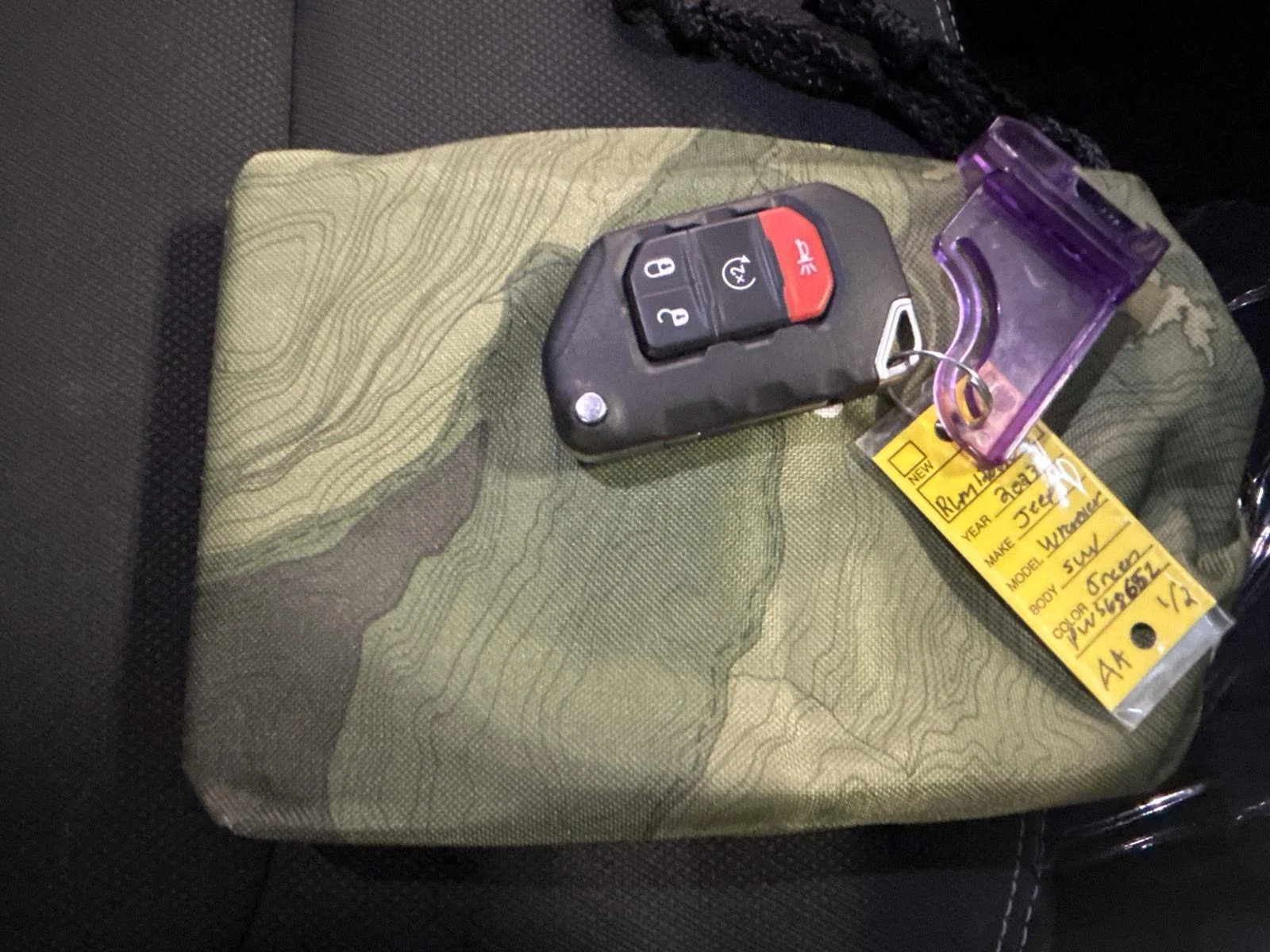 Used 2023 Earl Clearcoat Jeep Freedom image 22