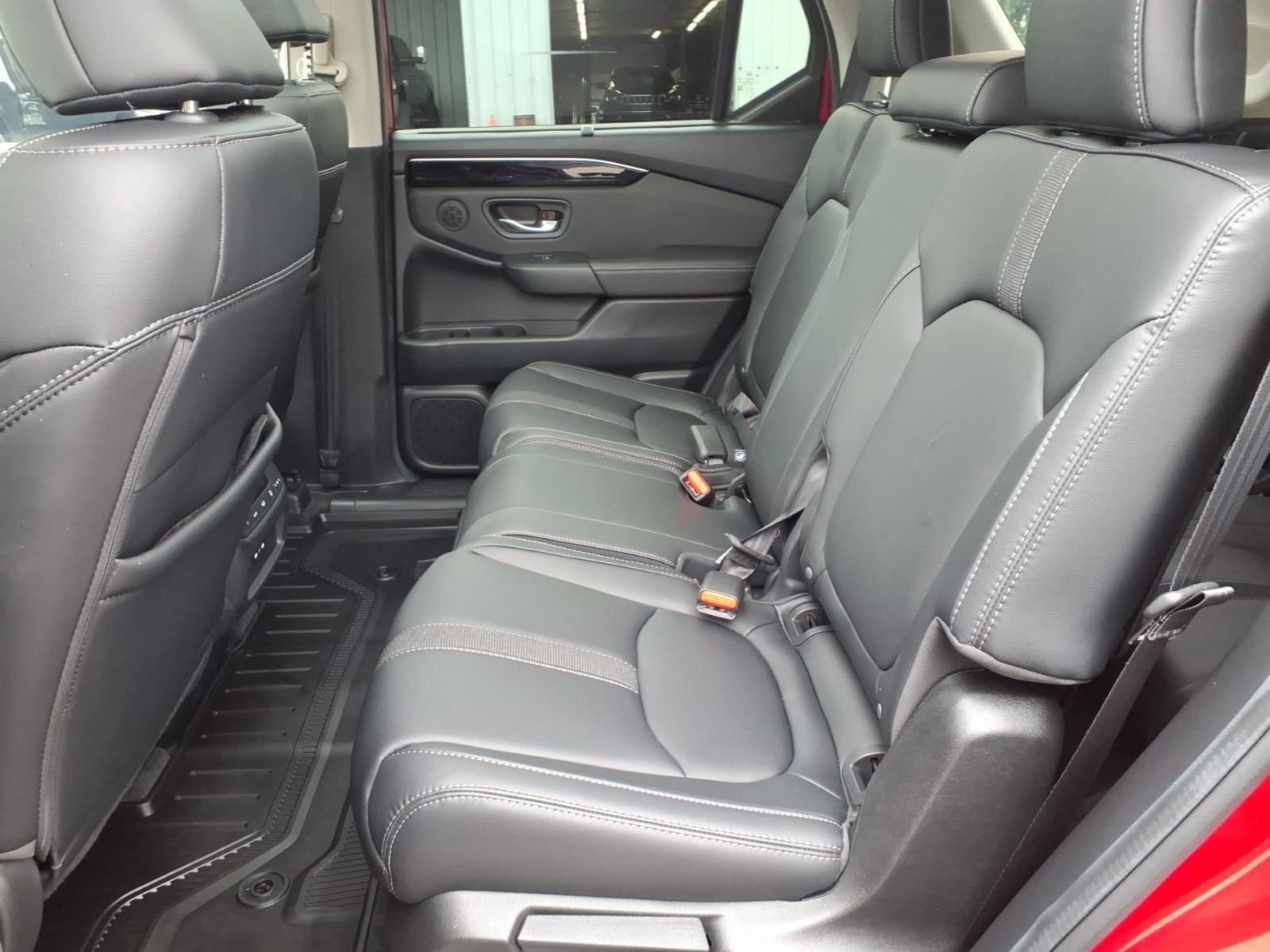 Used 2025  Honda Touring image 21