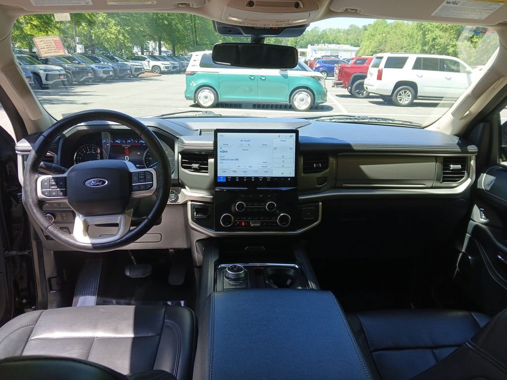 Used 2024 Black Ford XLT image 13
