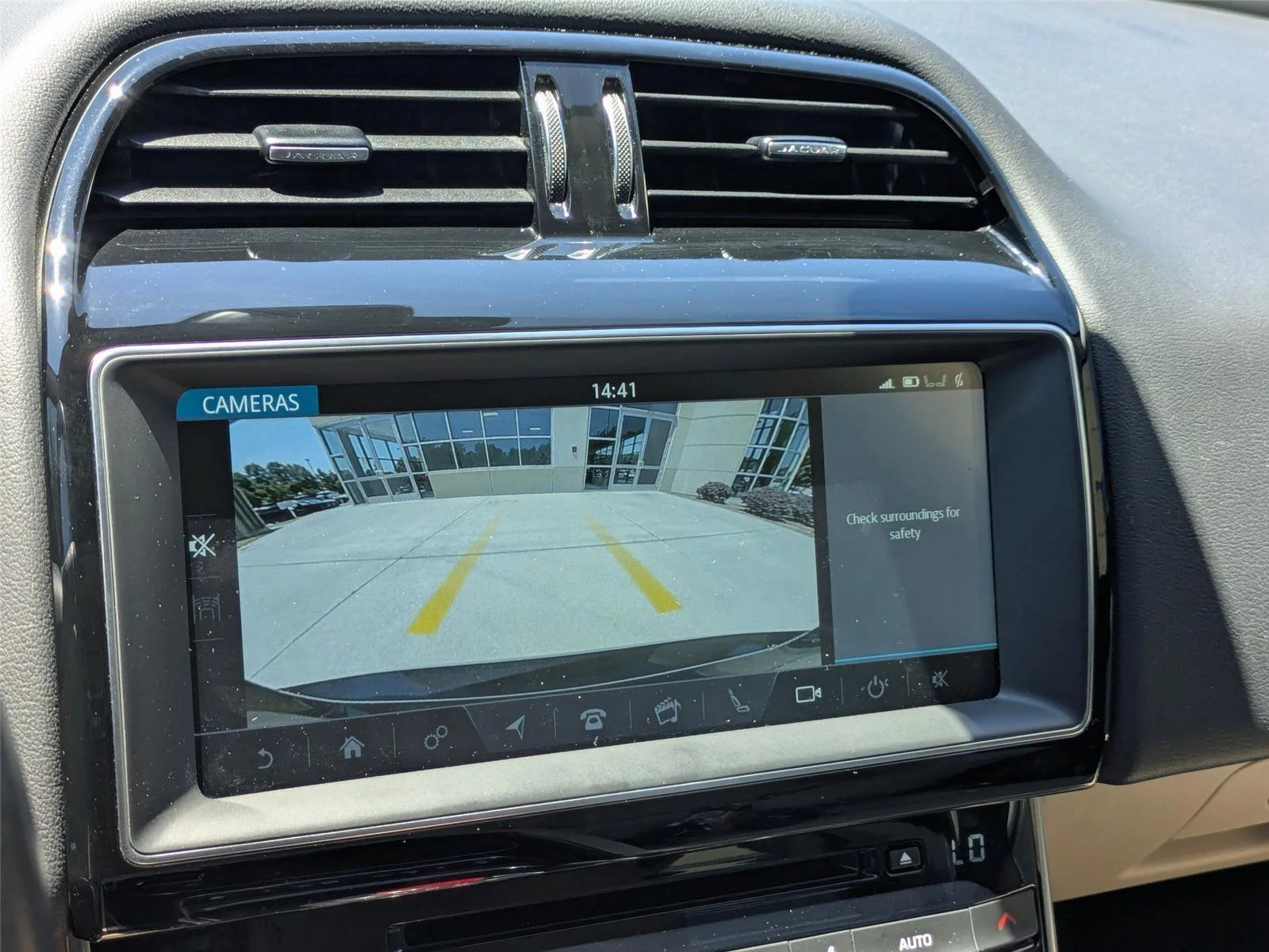 Used 2019 Narvik Black Jaguar 25t Prestige image 37