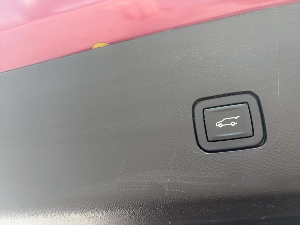 Used 2021 CAJUN RED TINTCOAT Chevrolet Premier image 8