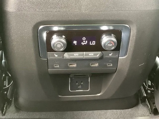 2026 GMC Yukon XL AT4 - Photo 20