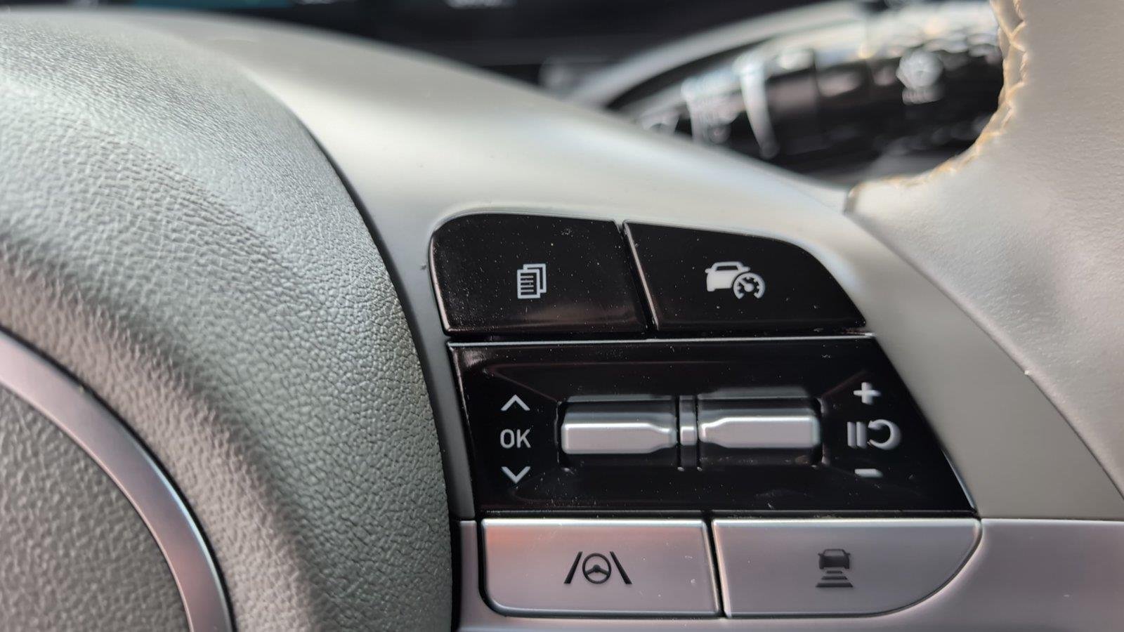 Used 2025 Intense Blue Hyundai SEL Convenience image 29