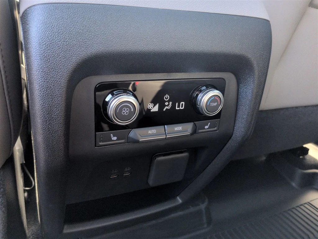 New 2026 Sterling Metallic GMC Elevation image 46