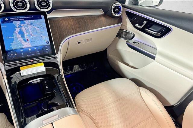 New 2026 Verde Silver Metallic Mercedes-Benz GLC 300 image 51