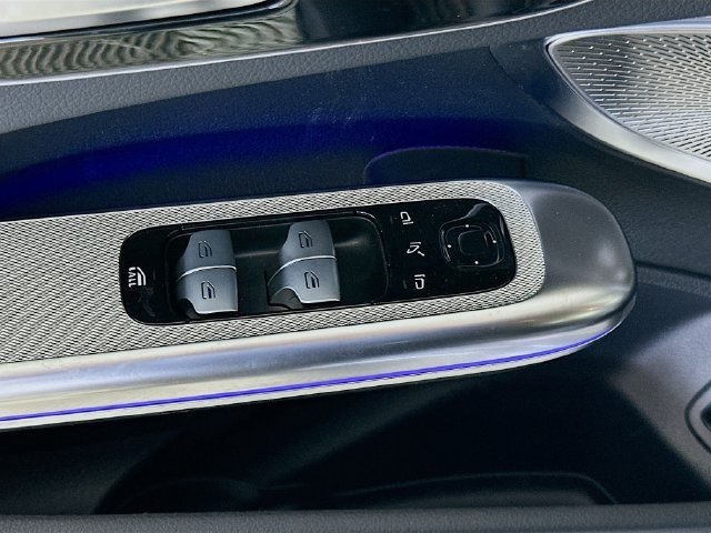 Certified Used 2025 Gray Mercedes-Benz CLE 450 image 18