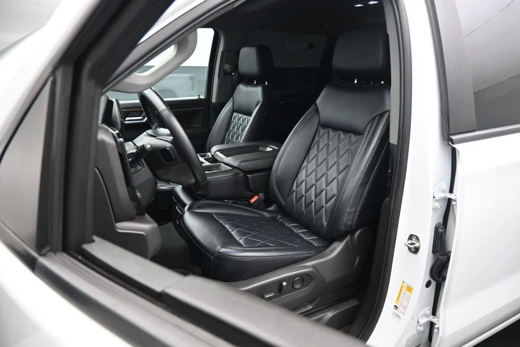 Used 2023 White Chevrolet LT image 8