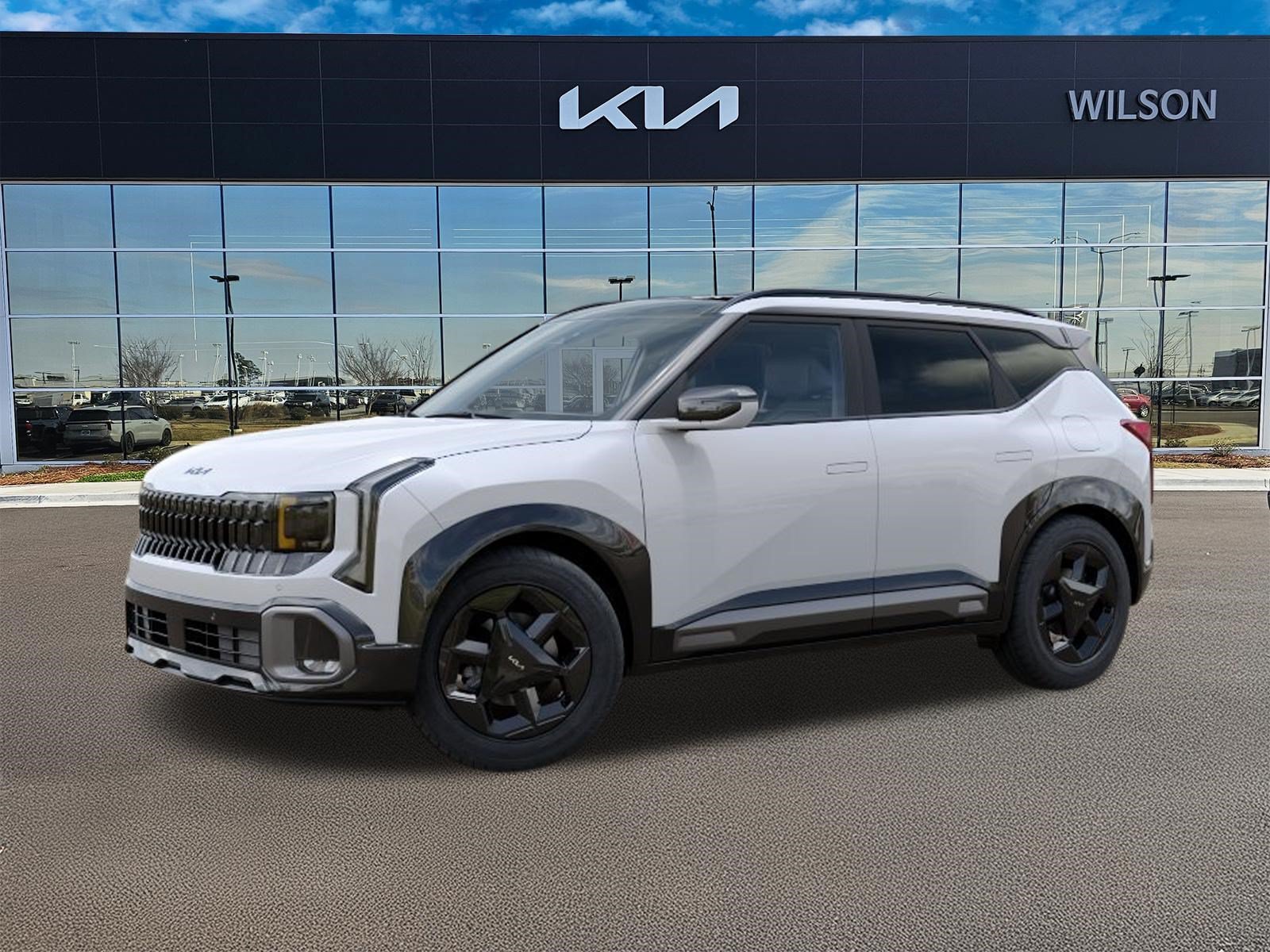 New 2027 Snow White Pearl Kia X-Line S image 3