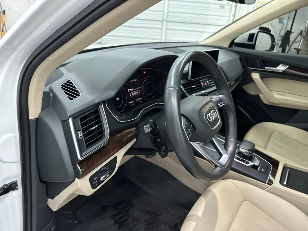 Used 2020 White Audi 45 Premium Plus image 14