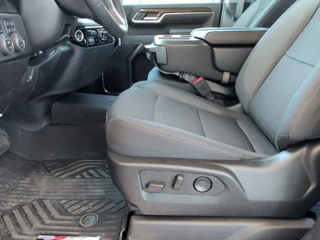 2025 Chevrolet Silverado 2500 HD LT - Photo 11