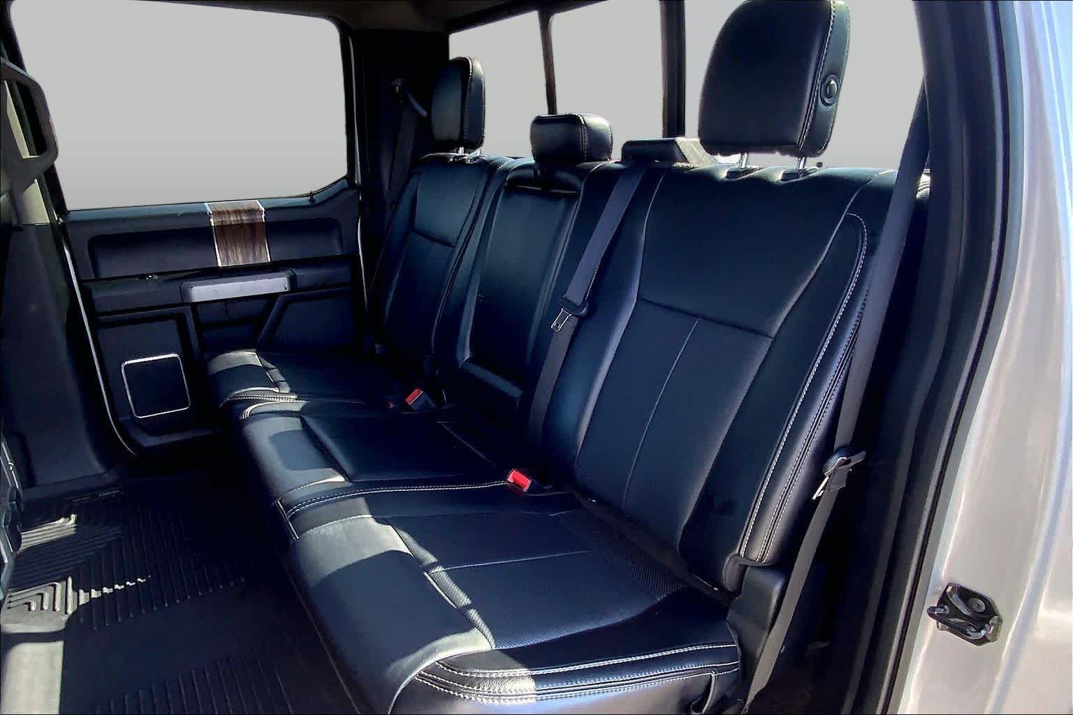 Used 2019 Ingot Silver Ford LARIAT image 21