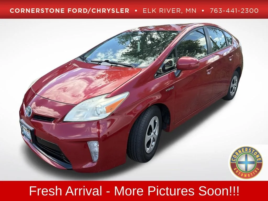 2012 Toyota Prius Three's photo