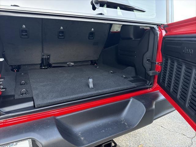 New 2026 Firecracker Red Clear-Coat Exterior Paint Jeep Sport S image 21