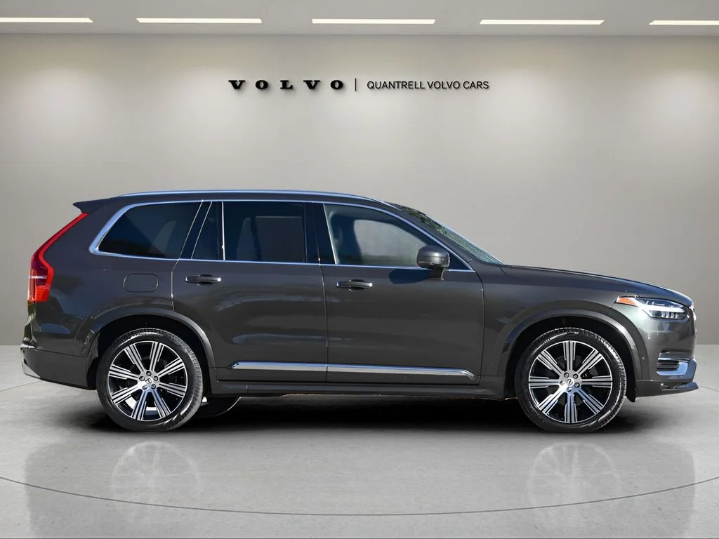 Used 2022 Pine Grey Metallic Volvo Inscription image 40
