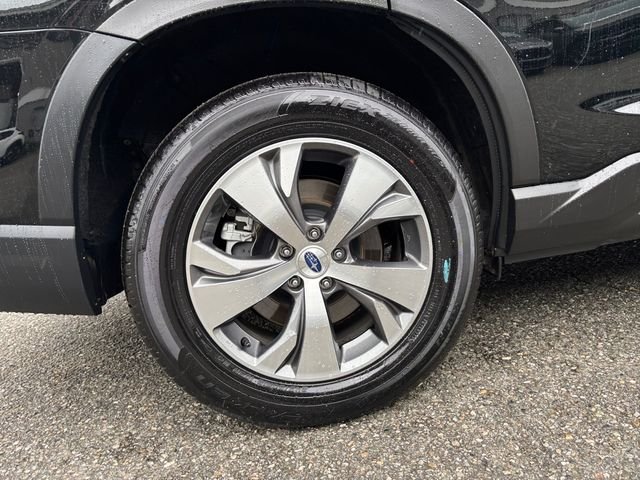 Certified Used 2025 Crystal Black Silica Subaru Premium image 28