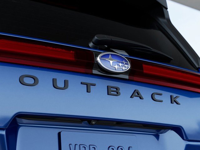 2026 Subaru Outback Premium - Photo 11