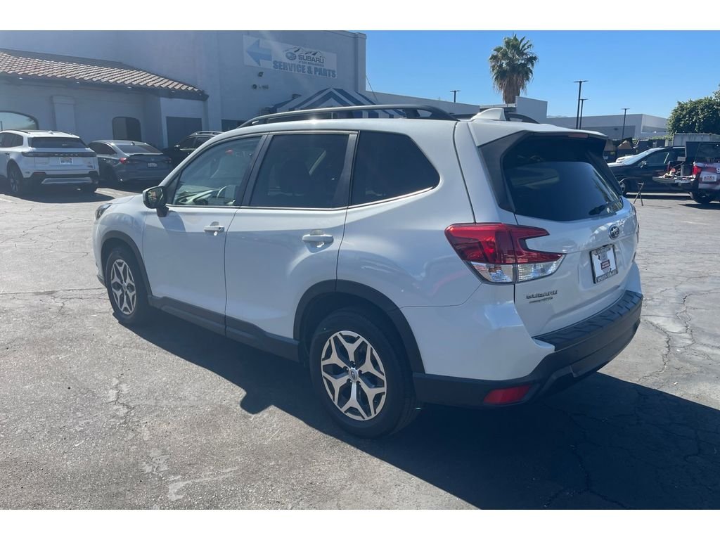 Used 2022 CRYSTAL WHITE PEARL Subaru Premium image 3